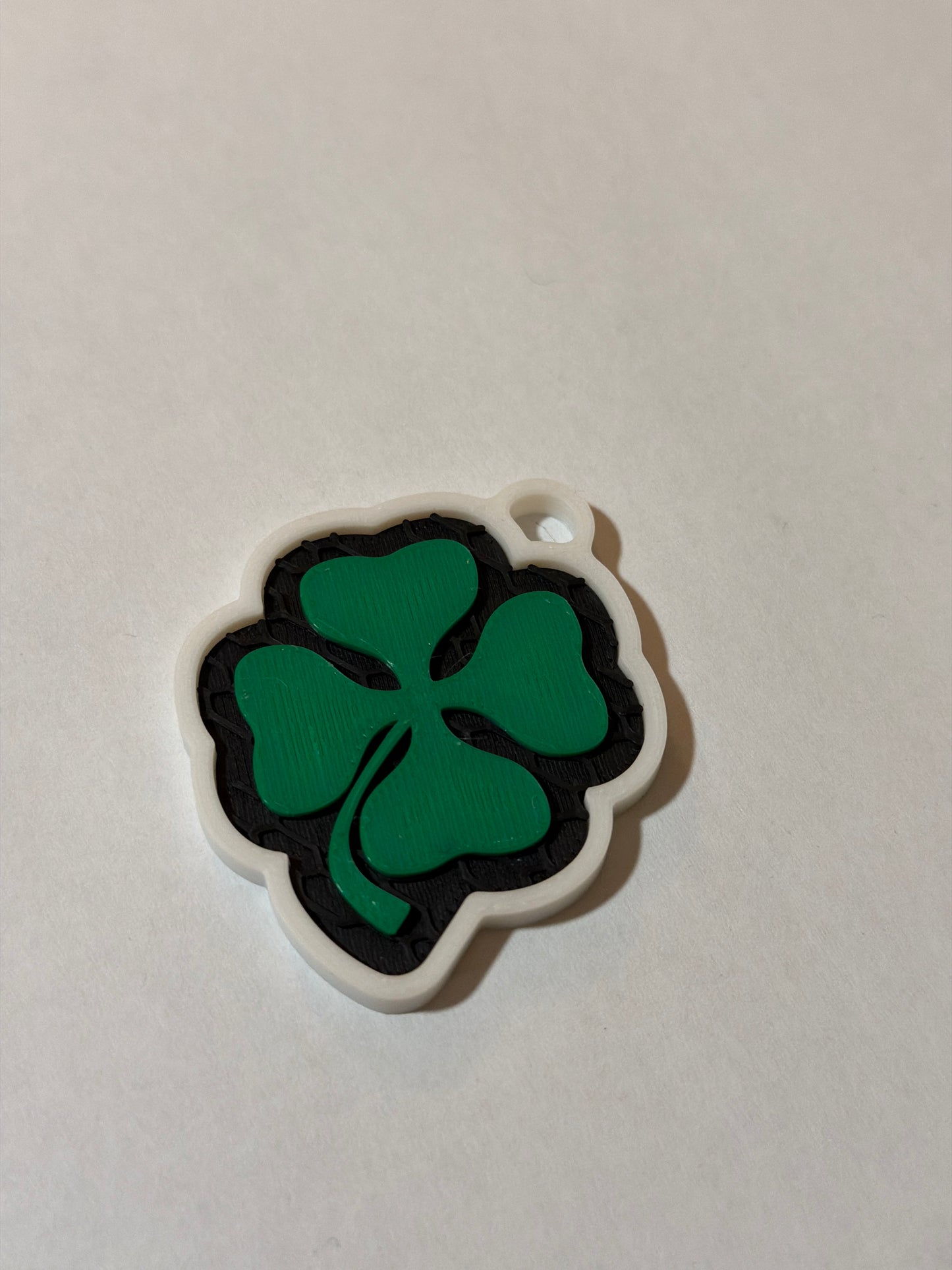 Alfa Romeo Quadrifoglio stílusú kulcstartó