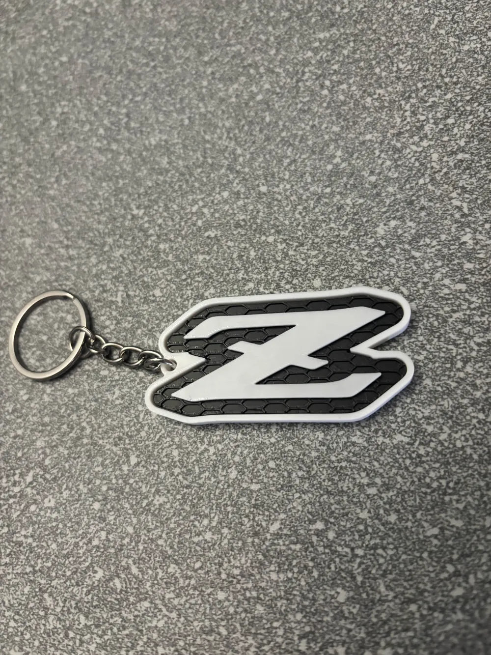 Nissan stílusú kulcstartók