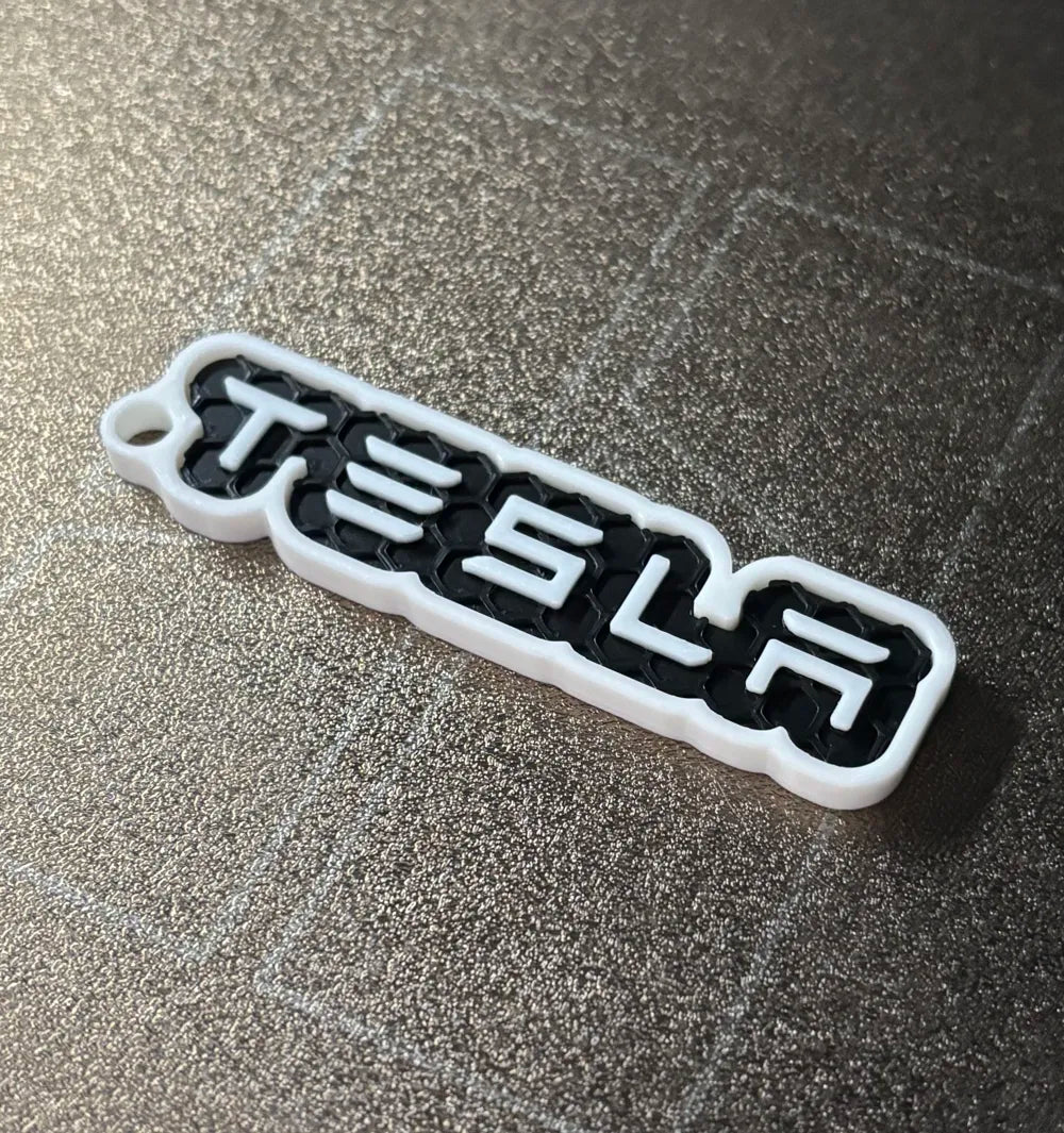 Tesla stílusú kulcstartók