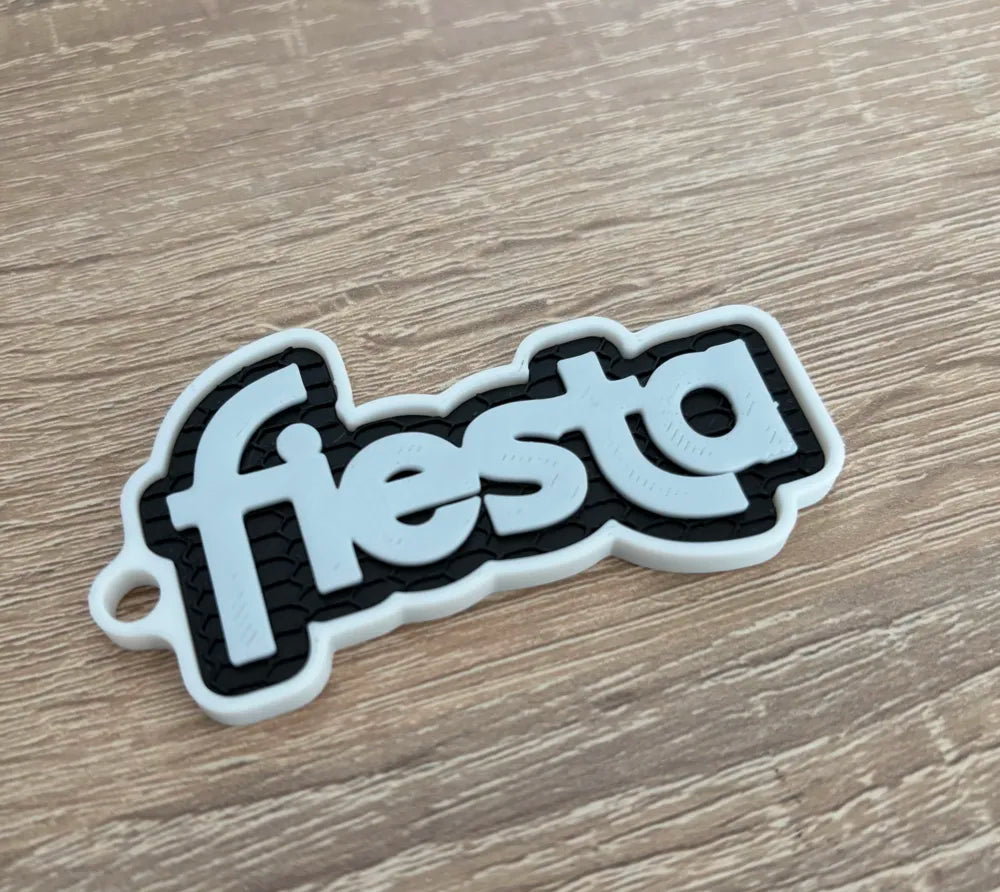 Ford stílusú fekete-fehér kulcstartók