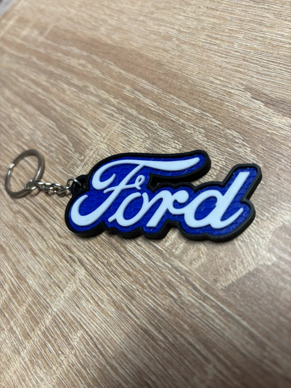 Ford stílusú színes kulcstartók
